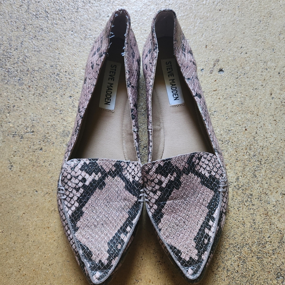 Steve Madden Women's Pointed Slip - On Flats Loafers - Snake / Tan